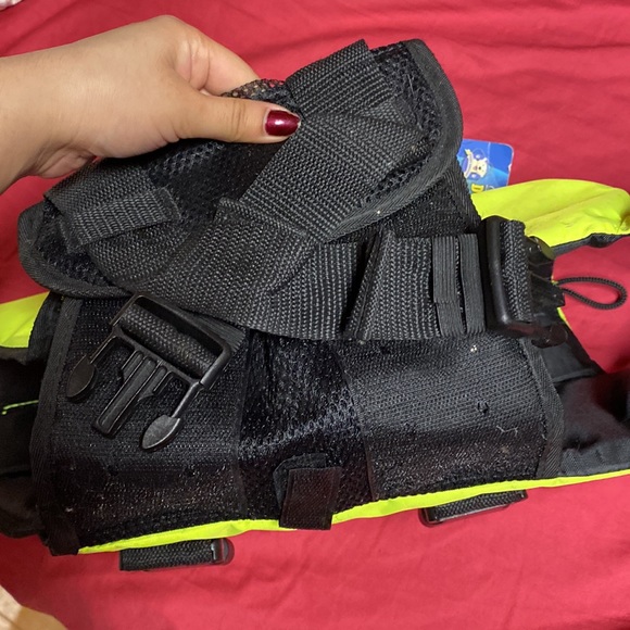 PAws Aboard medium dog life jacket - Picture 3 of 5